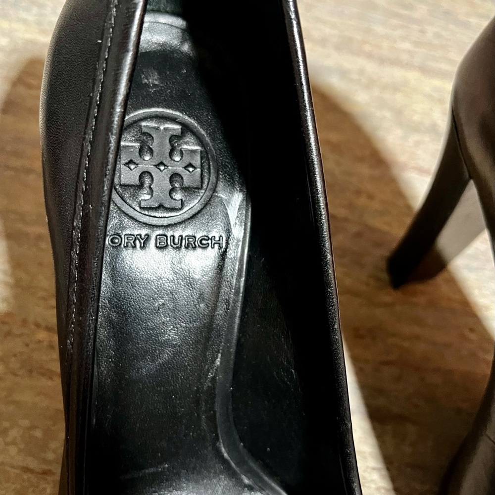 Tory Burch Austin Dark Brown Calista Logo Cone Heels with Signature Medallion - Picture 10 of 17